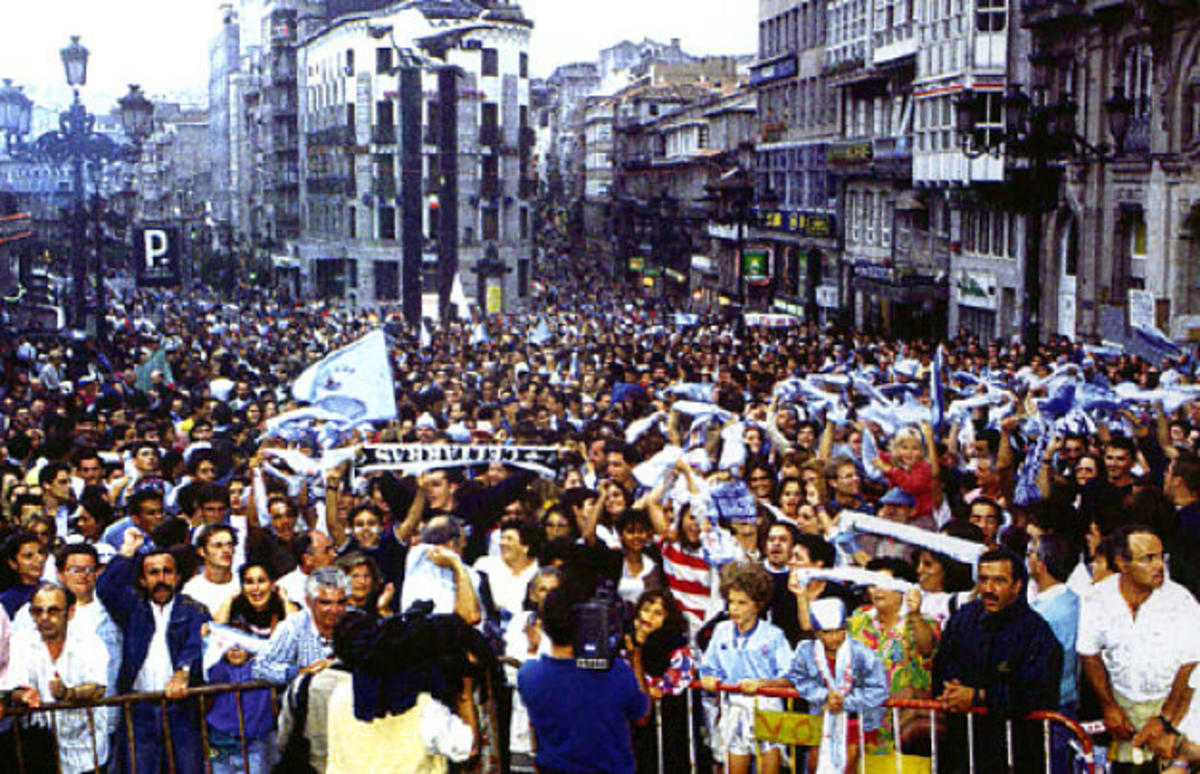Αποτέλεσμα εικόνας για aficion sevilla calle descenso 1995
