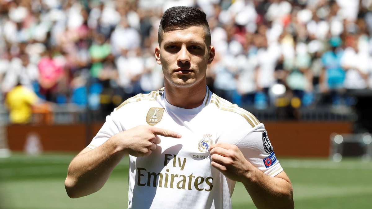 Luka Jovic presented as a Real Madrid player to media and fans ...