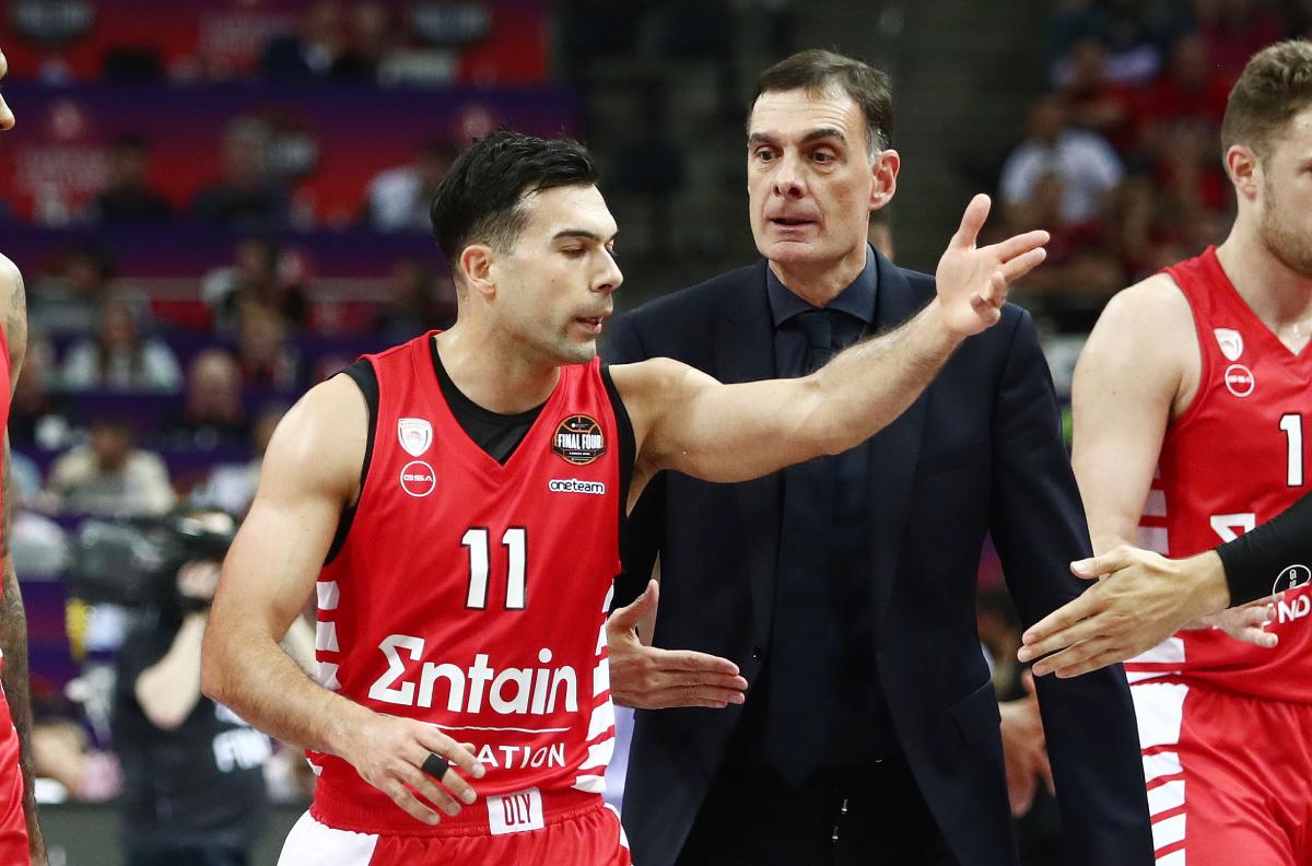 sloukas mellon olympiacos novibet