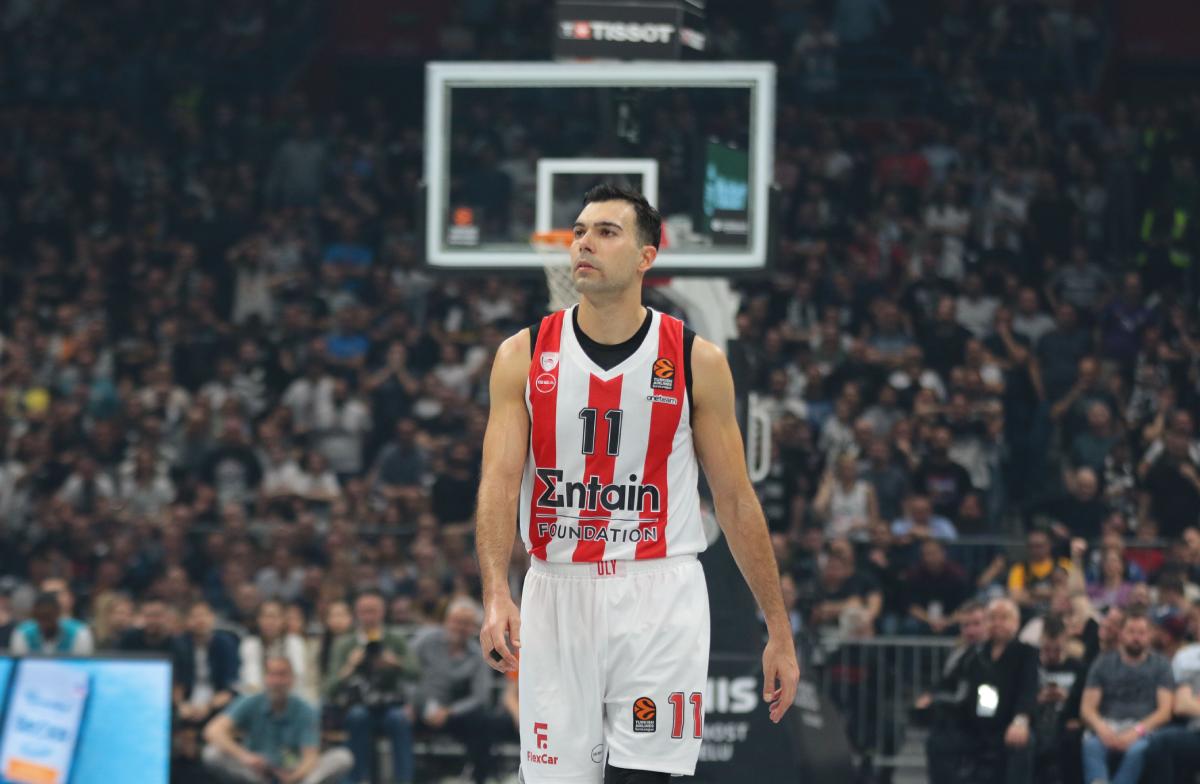 sloukas mellon olympiacos novibet