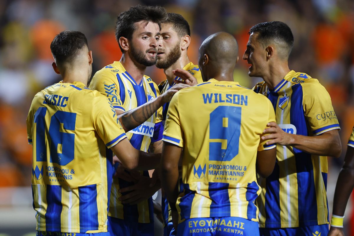 apoel novibet