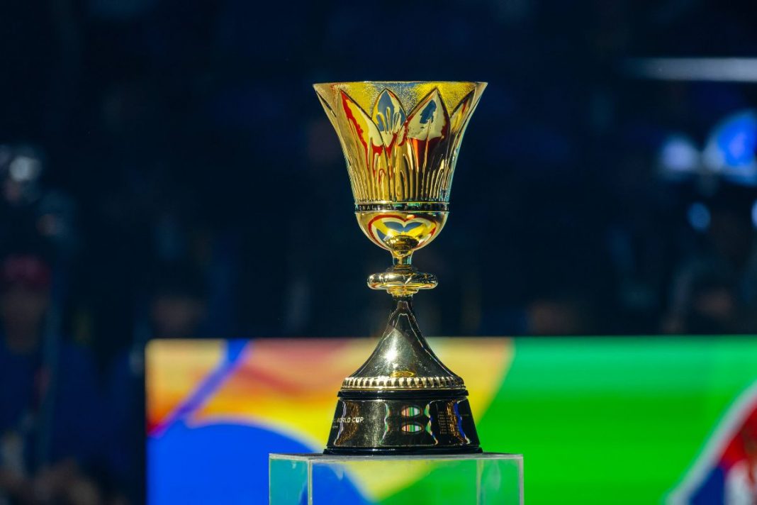 world cup final trophy
