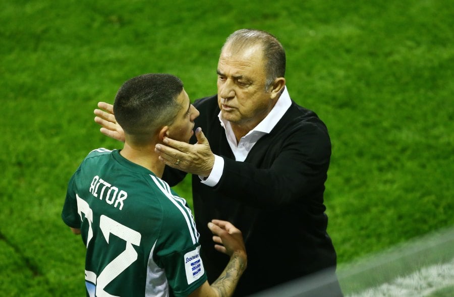 terim panathinaikos novibet